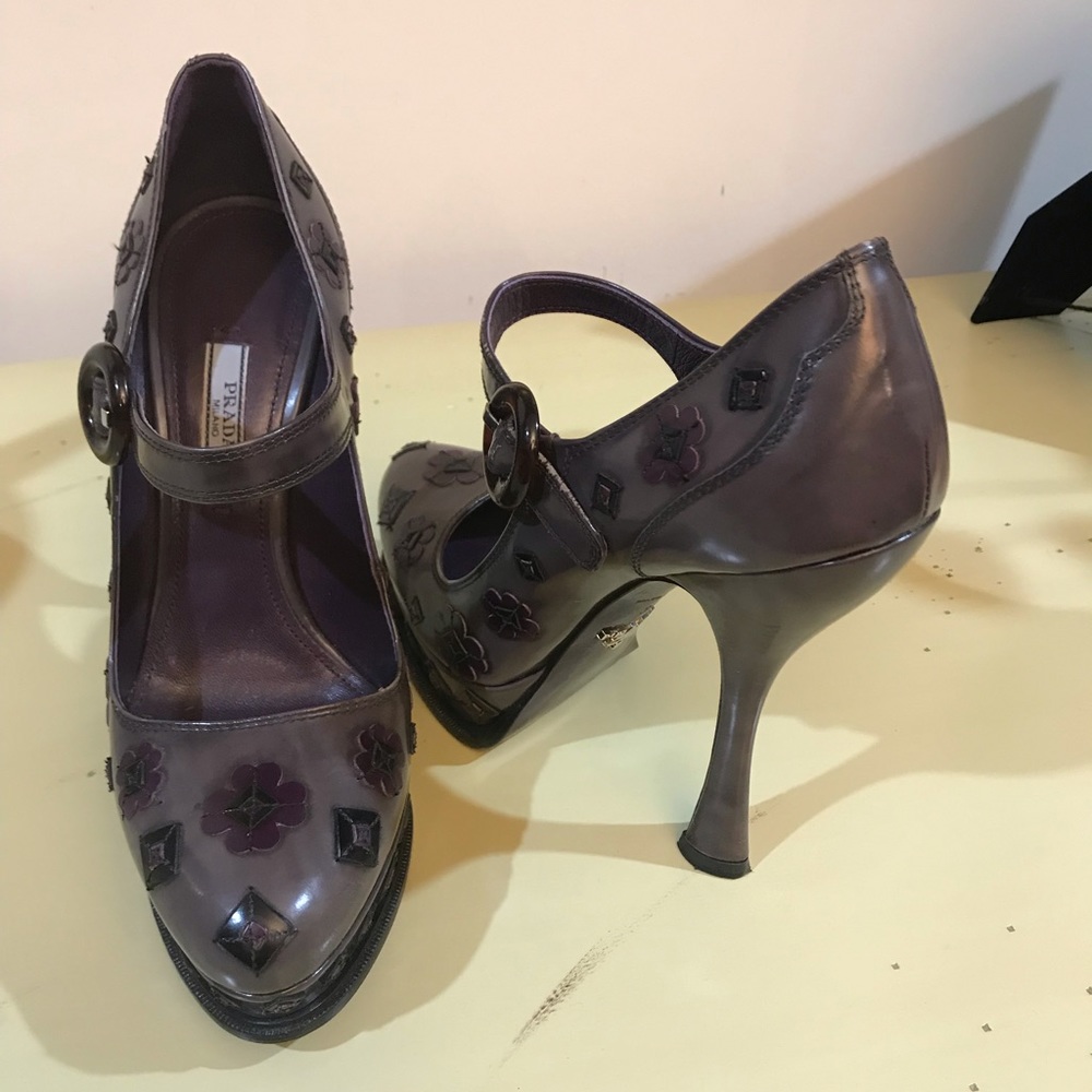 Prada Leather Platform  Pumps!!!